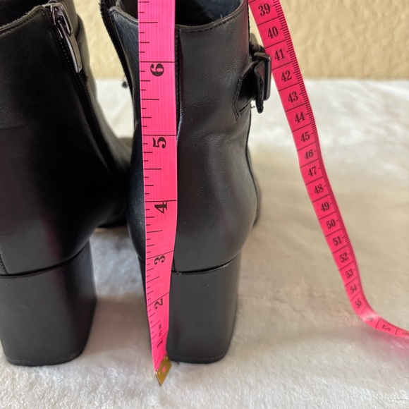 Via Spiga Maxine Ankle Strap Bootie Leather Block Heel Women’s Size 6M in Black - Picture 14 of 14